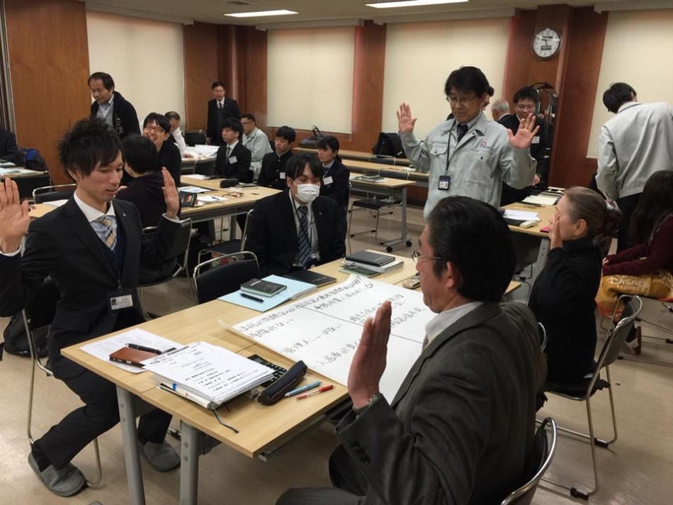 仕事始めの日には勉強会をしました。松井産業