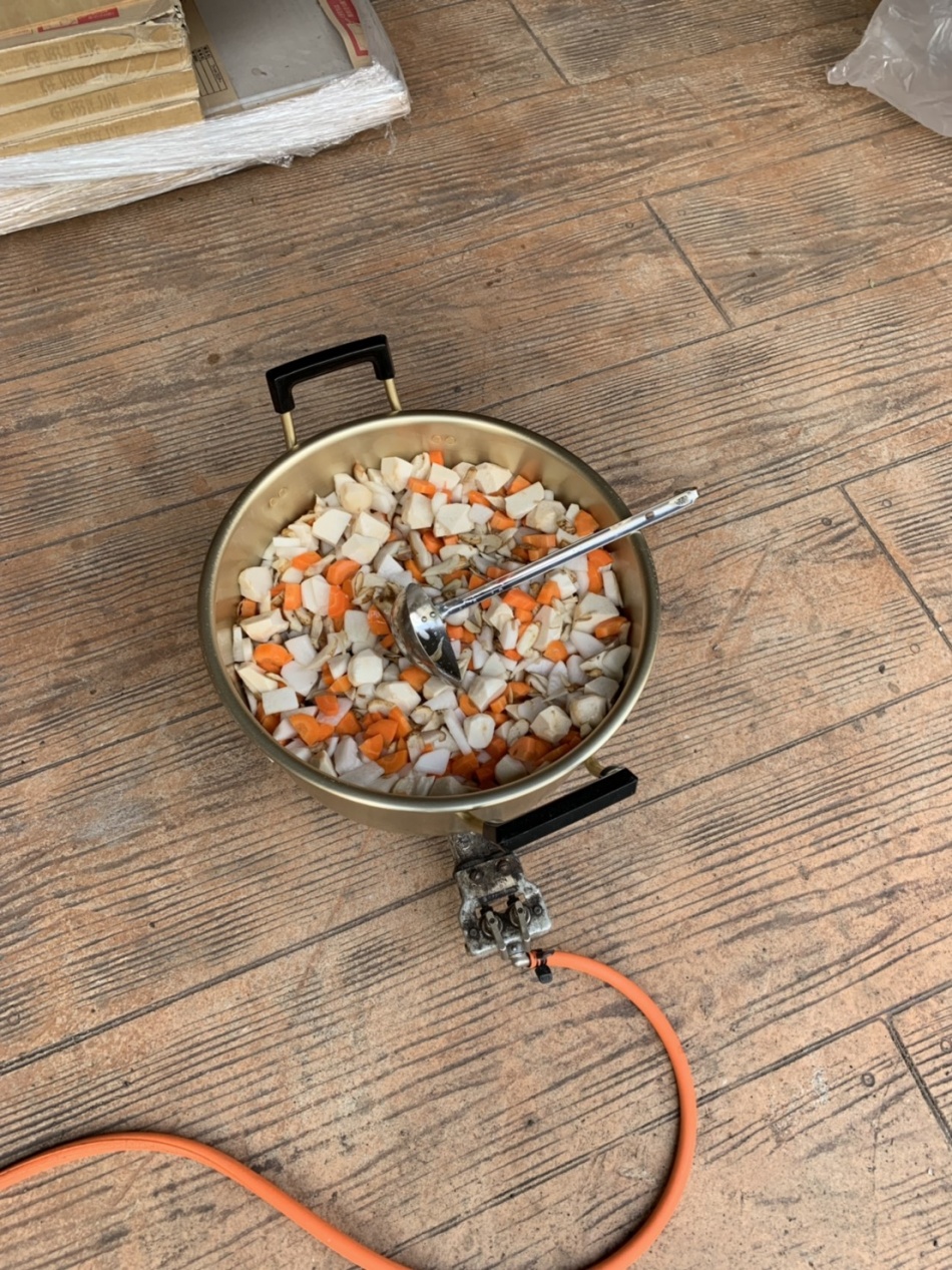 松井産業名物の朝食会を行いました。