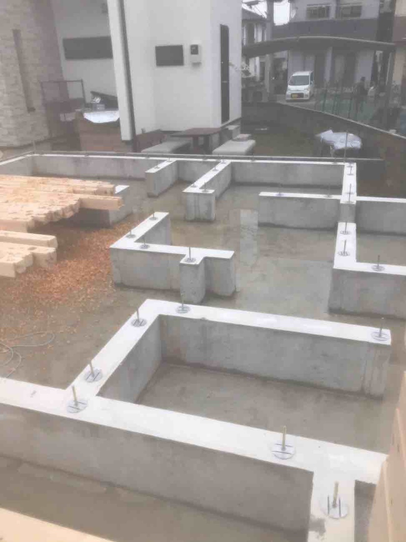 埼玉県三郷市Y様邸は土台引き工事を行いました。