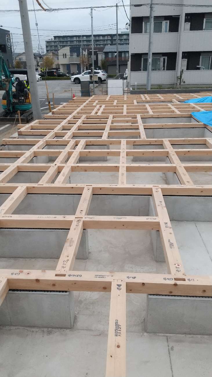 埼玉県吉川市M様賃貸住宅新築工事は土台引き工事を行いました。