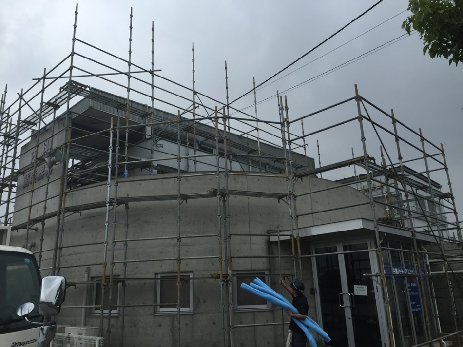 【埼玉県三郷市】I様クリニック外壁塗装工事 松井産業