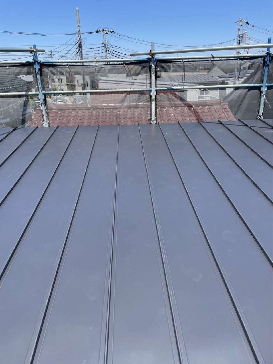 埼玉県三郷市H様邸注文住宅新築工事は屋根工事中です。