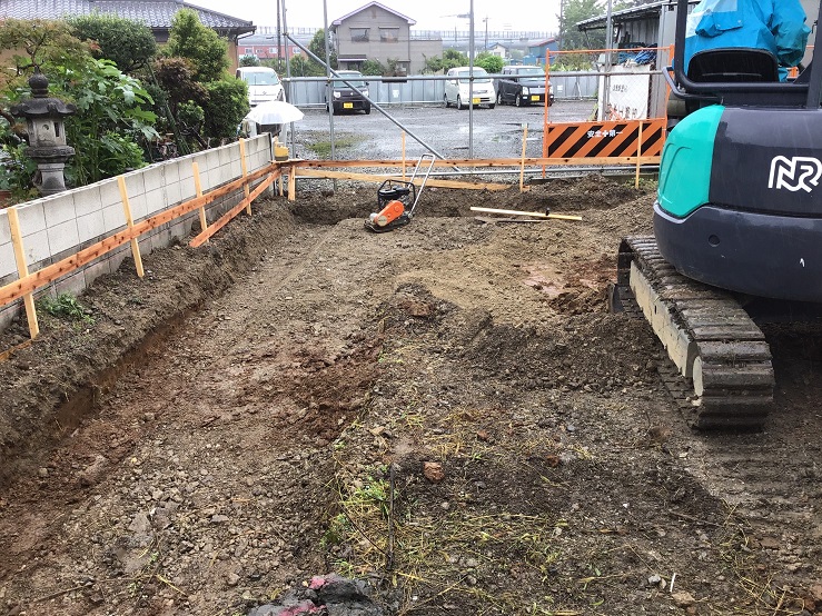 埼玉県三郷市K様邸は基礎工事を行っています。