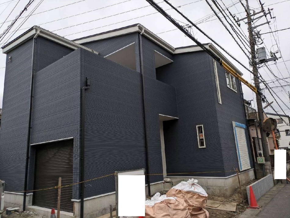 埼玉県八潮市I様邸バイクガレージ注文住宅新築工事は外観が分かるようになりました