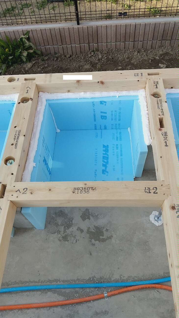 千葉県松戸市U様邸注文住宅新築工事は土台敷きを行いました。