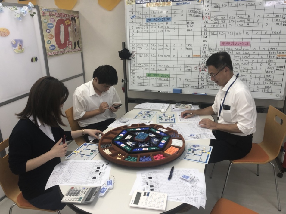 マネジメントゲーム研修を行いました。松井産業