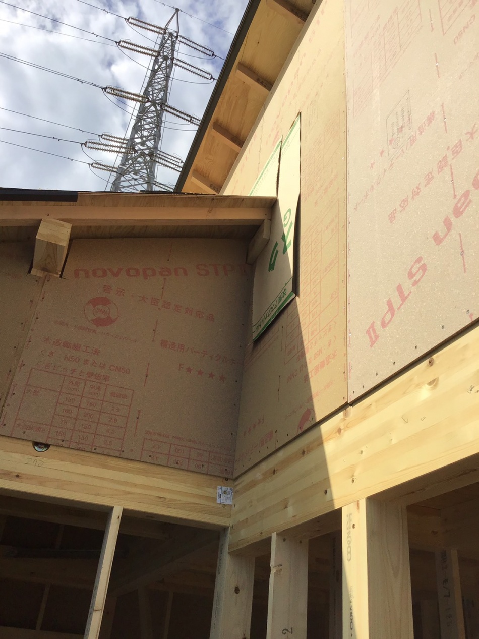 足立区S様邸は外部パネル張りをしました。