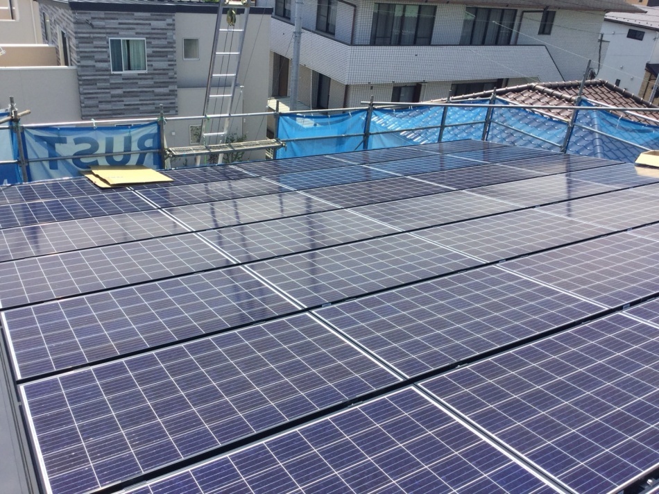 埼玉県三郷市M様邸「想像していたよりも大きな太陽光パネル」