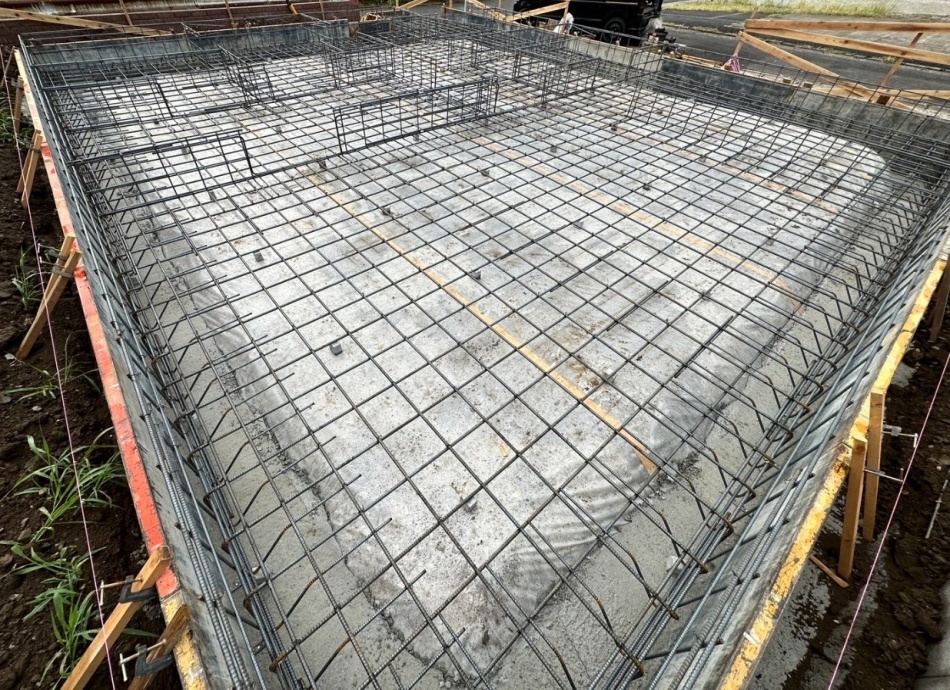 【埼玉県吉川市】T様邸注文住宅新築工事は基礎工事中です。