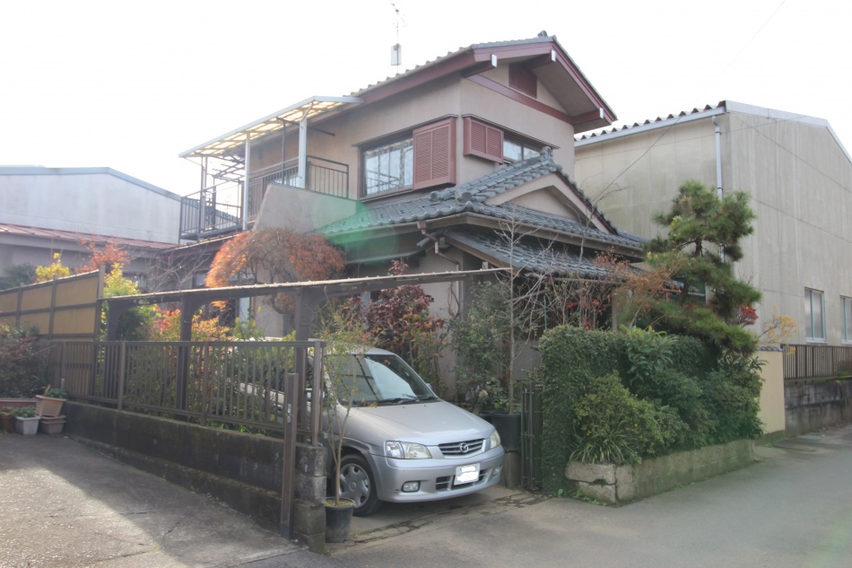 【埼玉県三郷市】花和田　室内キレイにお使いです！　1780万円