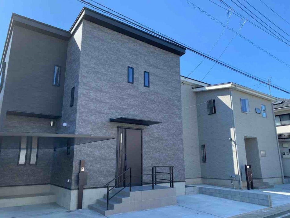 埼玉県三郷市S様邸注文住宅新築工事は外構工事が完了しました。