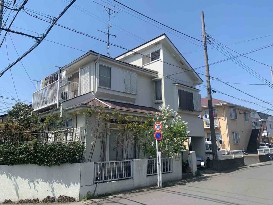 埼玉県三郷市T様邸は上棟しました。