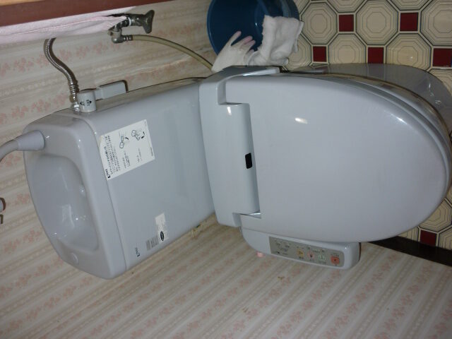 【埼玉県八潮市】M様邸浄化槽設置、ユニットバス、トイレ交換工事をさせていただきました。松井産業