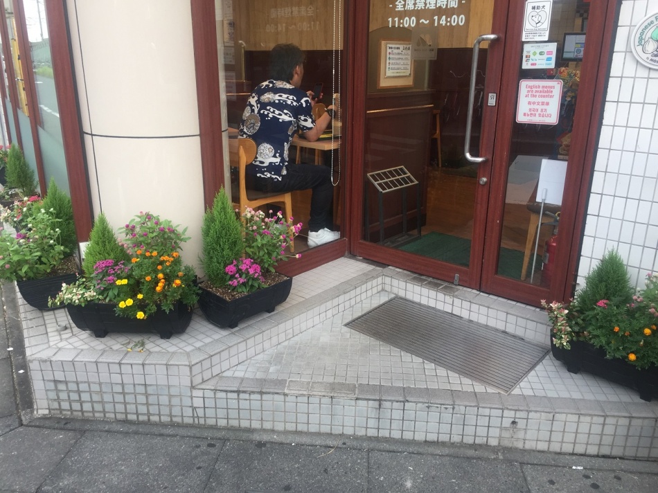 モスバーガー東川口駅前店のお客様活動