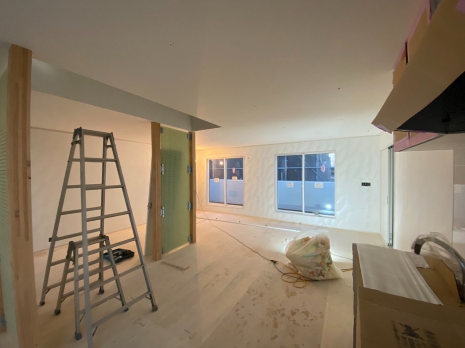 埼玉県三郷市F様邸注文住宅ガレージハウス新築工事は内装工事を行いました。