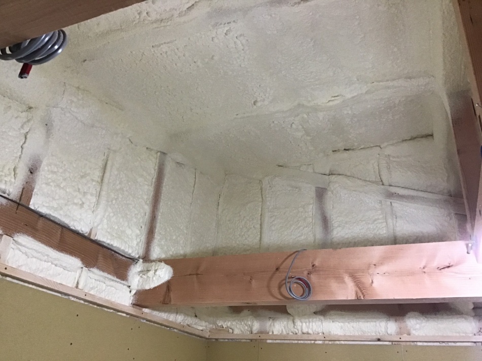 【埼玉県越谷市】H様邸ガレージハウス新築工事はウレタン吹付け断熱を行いました。