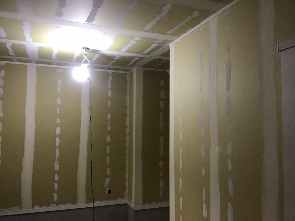 埼玉県三郷市K様ガレージハウス新築工事は内装工事中です。