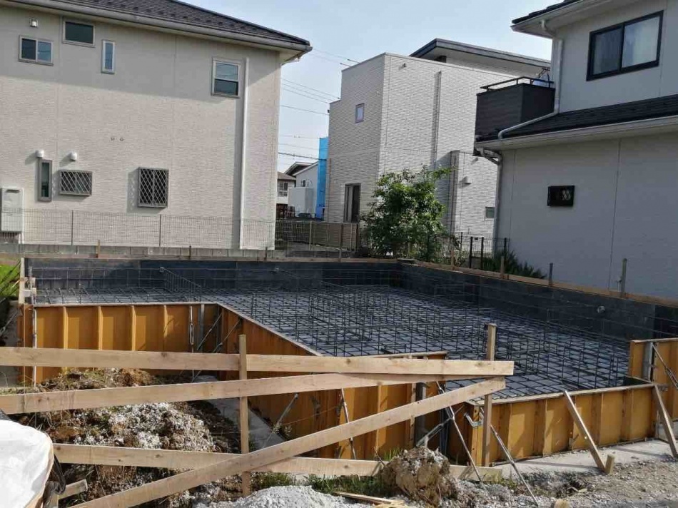 埼玉県三郷市T様邸注文住宅新築工事は基礎配筋工事です。
