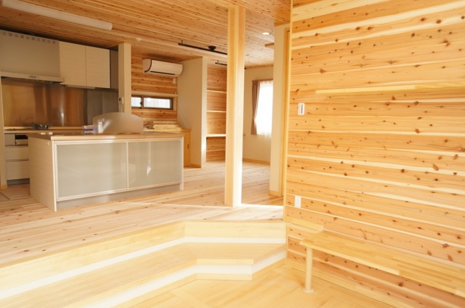 春日部市Y様邸アイランドキッチンです。