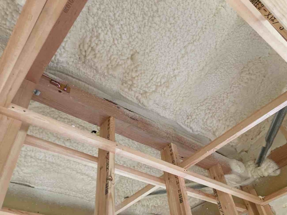 埼玉県三郷市K様邸注文住宅新築工事は吹付け断熱工事を行いました。