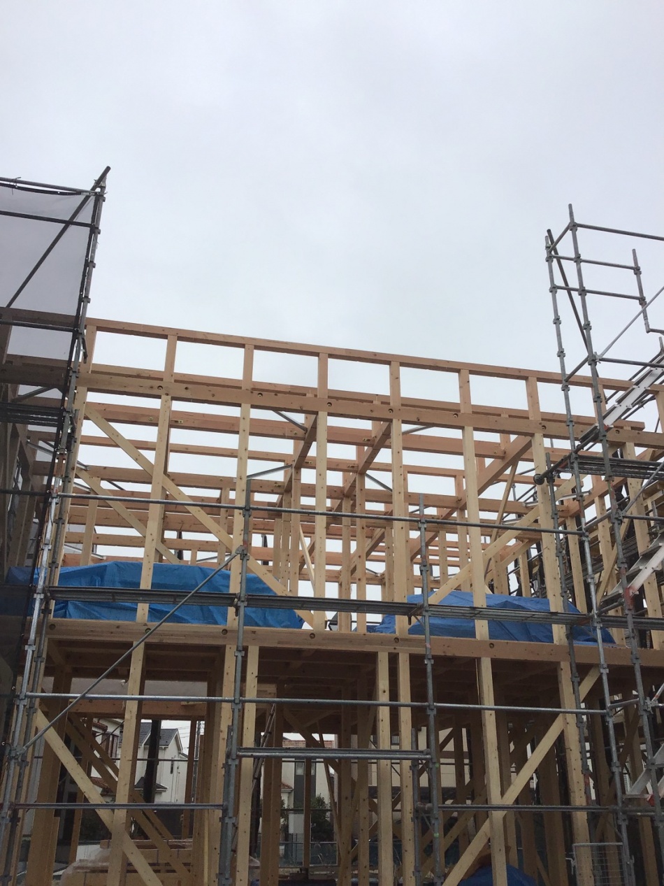 埼玉県吉川市Y様邸注文住宅新築工事は建て方です。