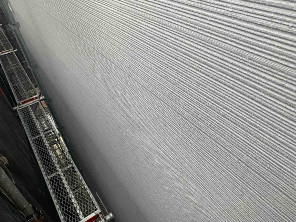 【埼玉県三郷市】F様賃貸ガレージハウス新築工事はサイデイング工事を行いました。