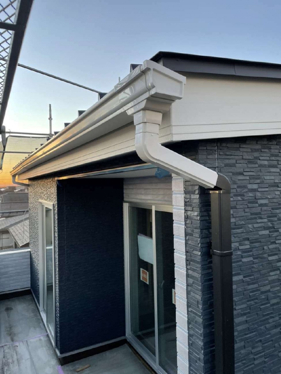 埼玉県吉川市I様邸注文住宅新築工事はサイデイング工事、雨樋工事を行いました。