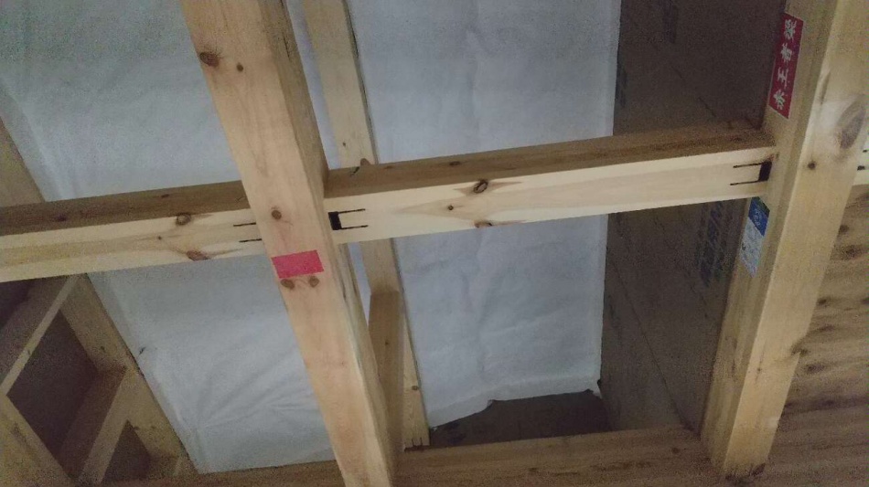 【埼玉県吉川市】T様邸注文住宅新築工事は小屋裏にタイベックシルバーを施工しました。