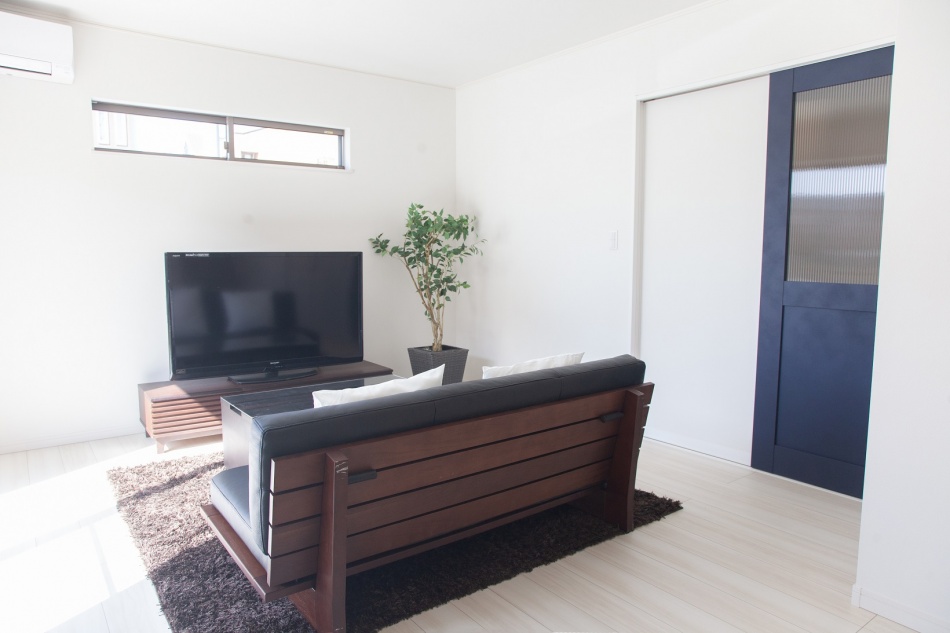 埼玉県三郷市戸建て賃貸住宅4棟新築工事完成見学会 シンプルモダン