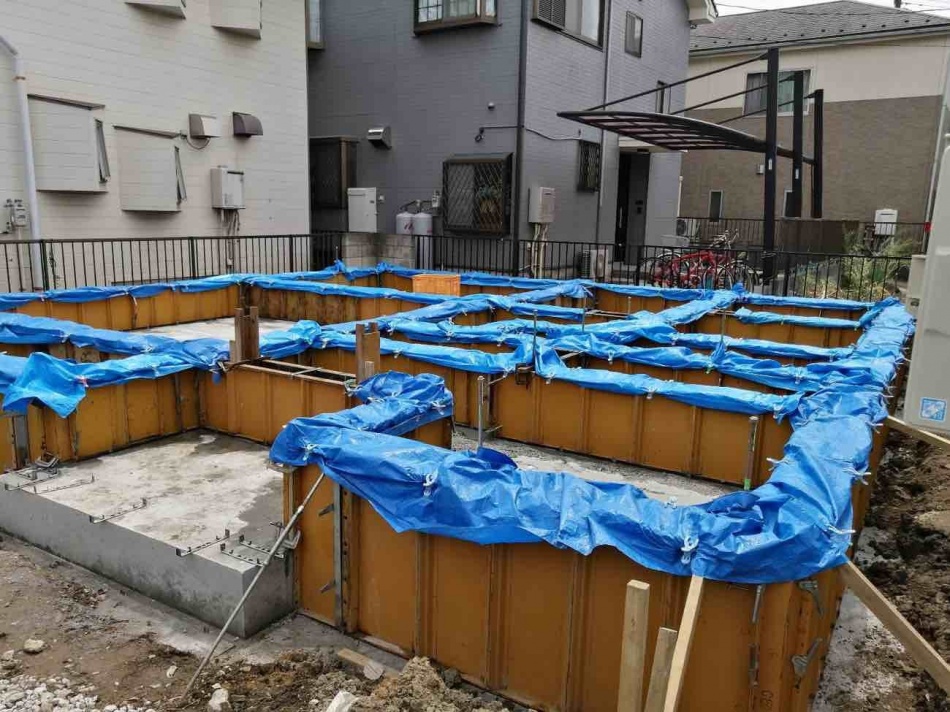 埼玉県三郷市Y様邸注文住宅新築工事は基礎立上りコンクリート打設工事を行いました。