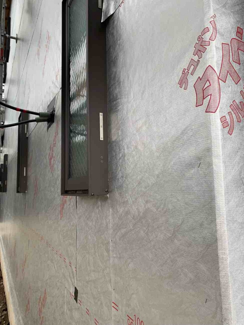 埼玉県三郷市K様邸注文住宅新築工事はタイベックシルバーを施工しました。