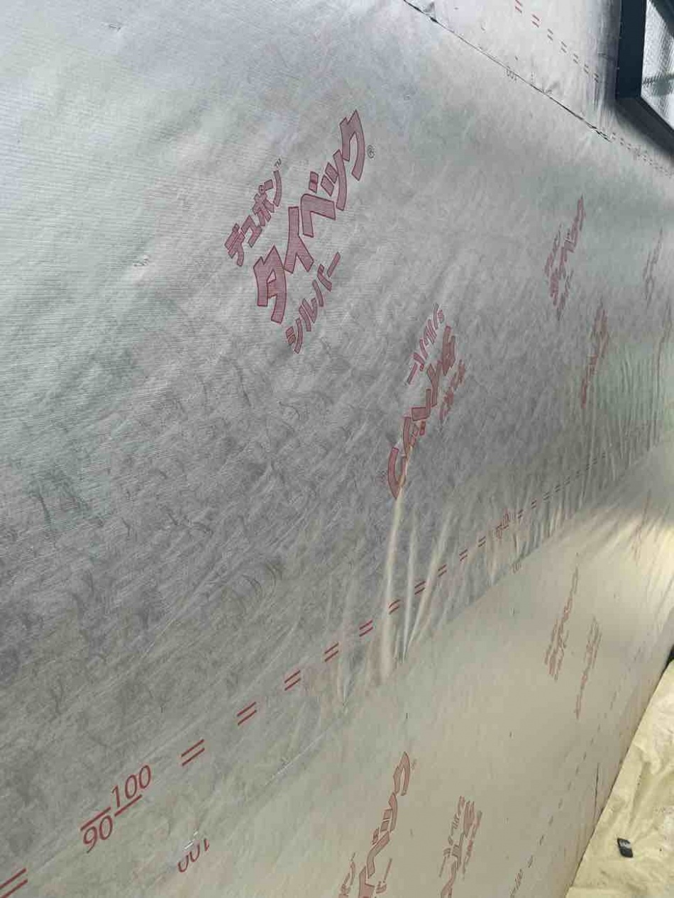 埼玉県三郷市I様邸注文住宅新築工事はタイベックシルバーを施工しました。