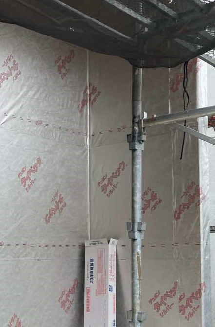 埼玉県三郷市O様邸注文住宅新築工事はタイベックシルバーを施工しました。