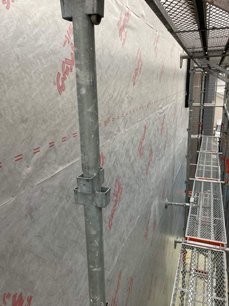 埼玉県三郷市N様邸注文住宅新築工事はタイベックシルバーを施工しました。