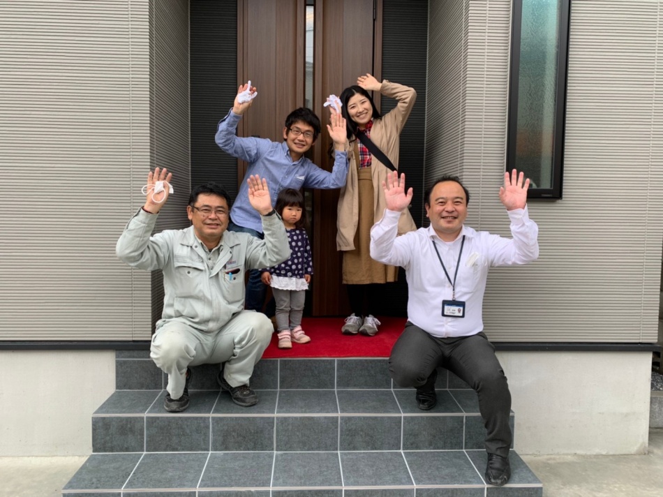 Ｎ様邸はお引渡しでした。大変お喜びいただきました。