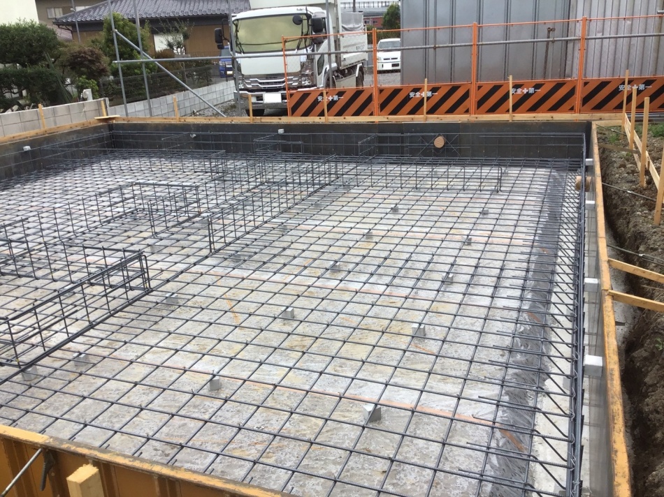 埼玉県三郷市K様邸は基礎工事鉄筋組を行いました。