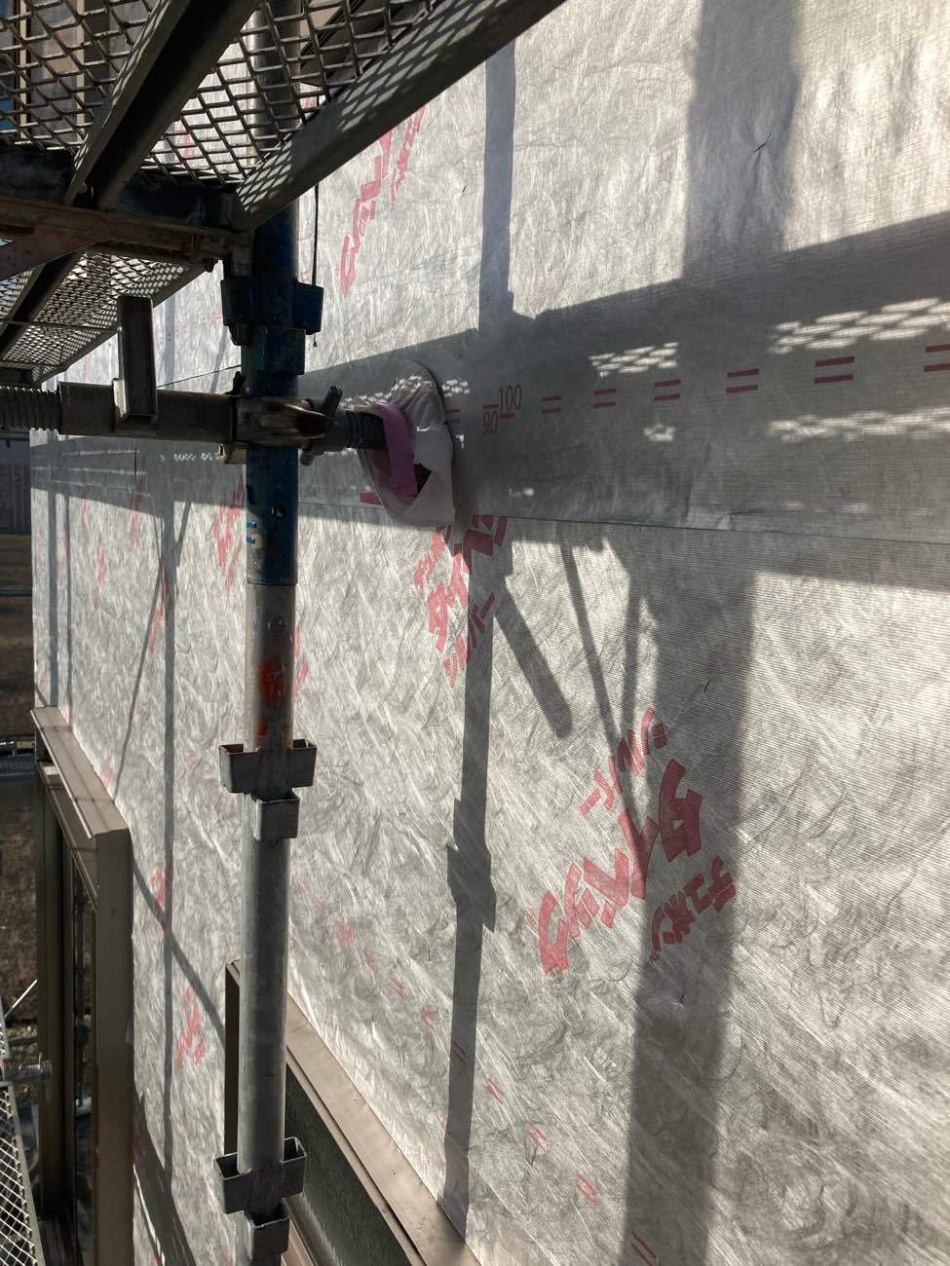 埼玉県吉川市T様邸注文住宅新築工事はタイベックシルバーを施工しました。