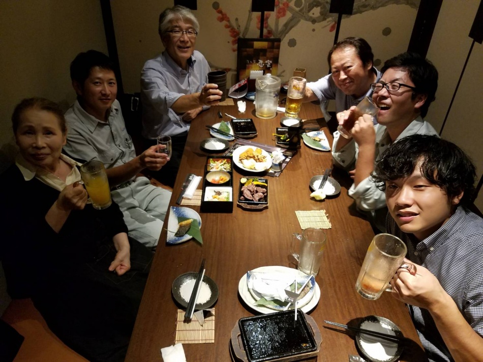 社員誕生会&社長飲み会を行いました。