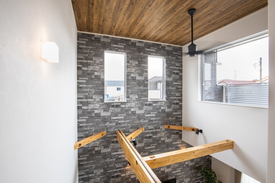 【埼玉県吉川市】Y様邸収納たくさんの開放感あふれる吹抜け＋化粧梁住宅