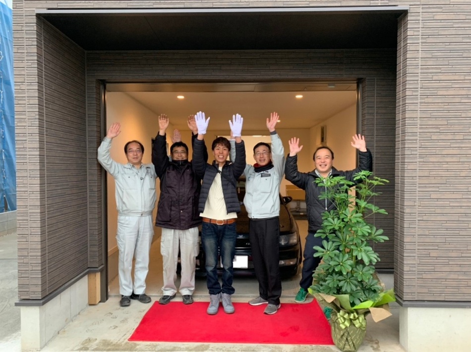 吉川市M様邸「ガレージハウス注文住宅」お引渡しです。