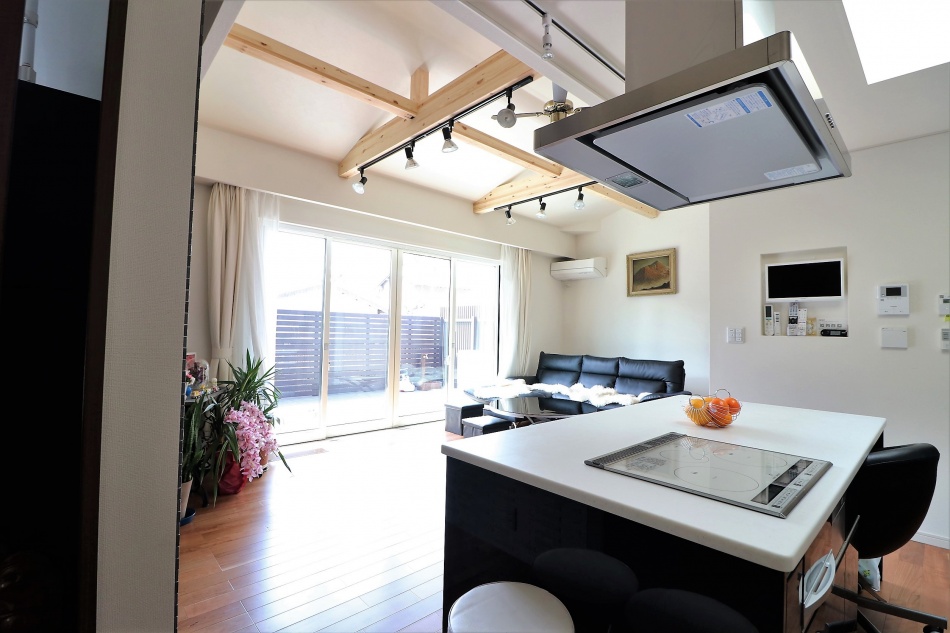 ウッドデッキのある平屋はあこがれます。