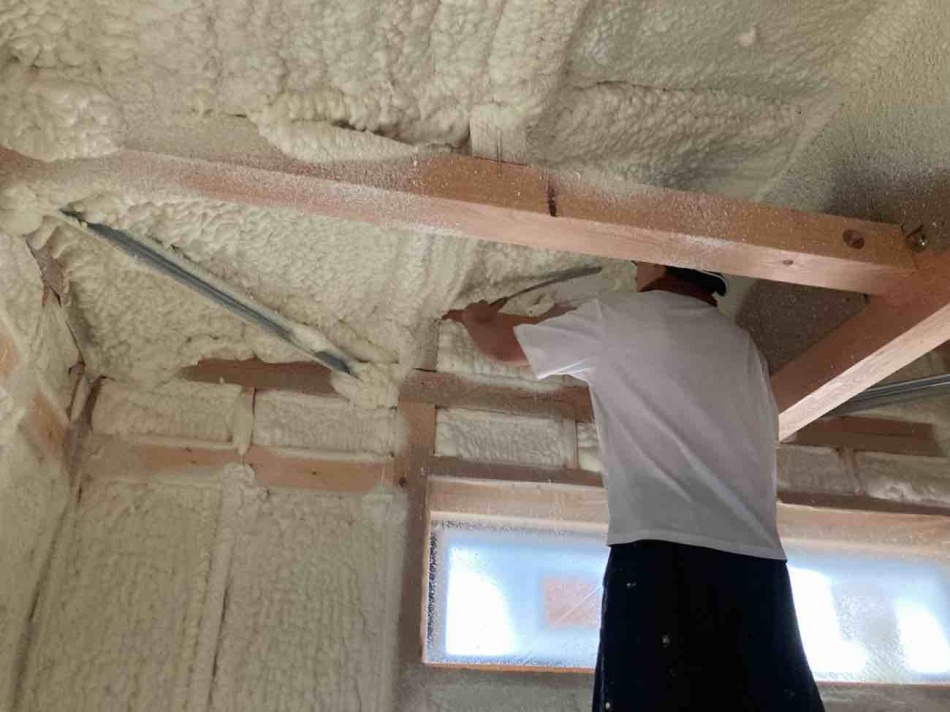 埼玉県三郷市I様邸注文住宅新築工事は吹付け断熱工事を行いました。