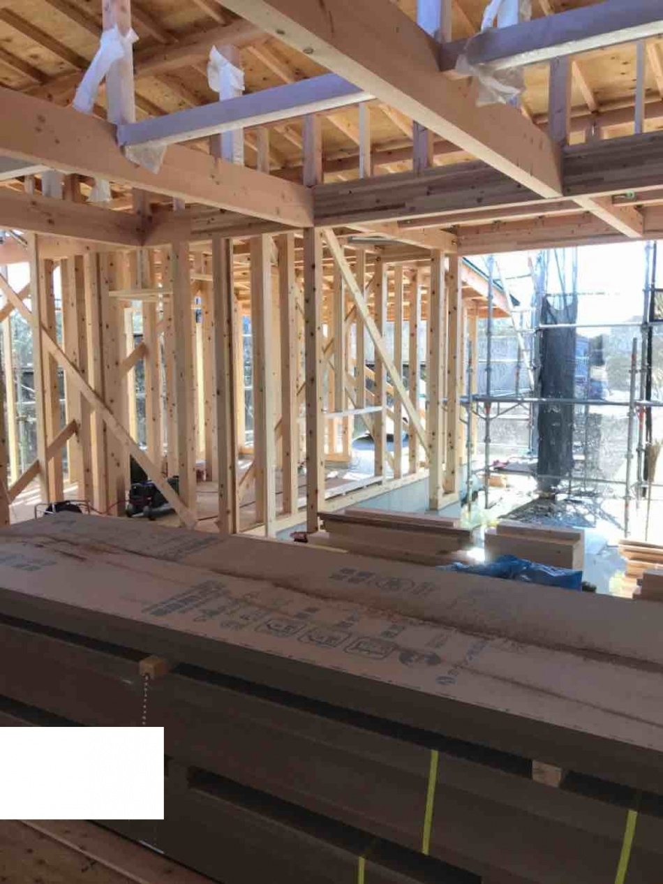 埼玉県越谷市N様邸は外周部パネル張り工事を行いました。