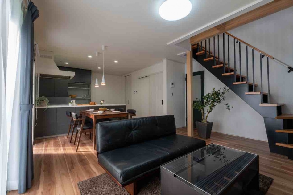 埼玉県三郷市E様邸注文住宅新築工事はお引渡しとなりました。