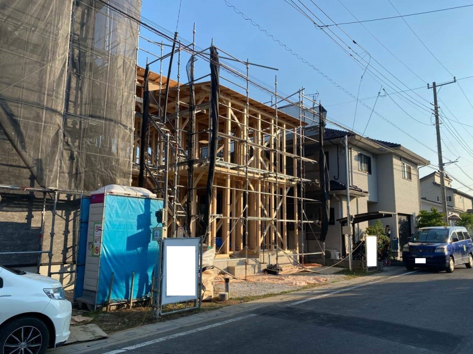 埼玉県三郷市T様邸注文住宅新築工事は上棟をしました。