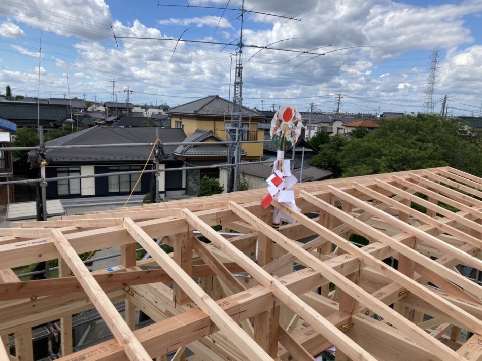 【埼玉県三郷市】K様邸注文住宅新築工事は上棟しました。