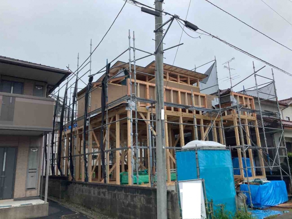 千葉県松戸市S様邸注文住宅新築工事は上棟しました。