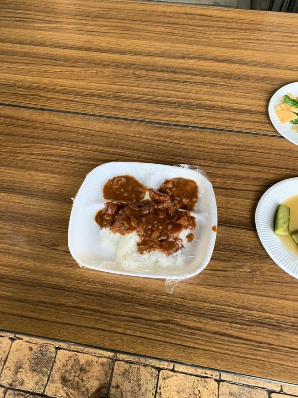 恒例のカレー朝食会を行いました。松井産業