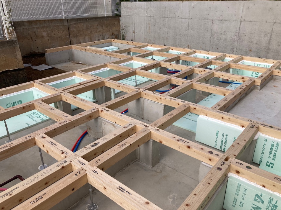 千葉県柏市M様邸注文住宅新築工事は土台引き工事を行いました。