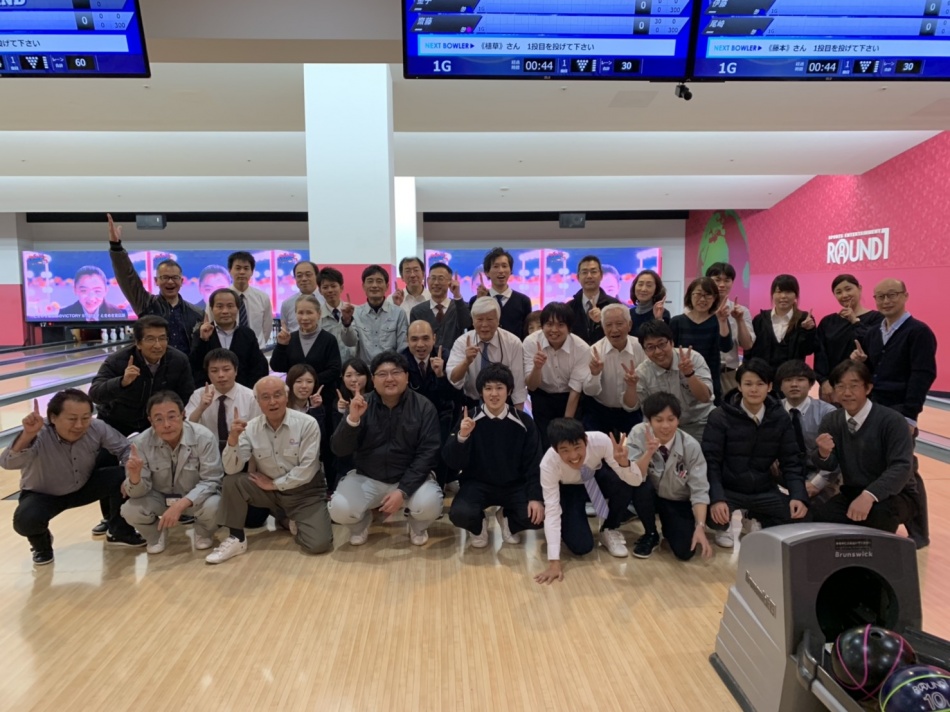 新入社員歓迎松井産業ボウリング大会を行いました。